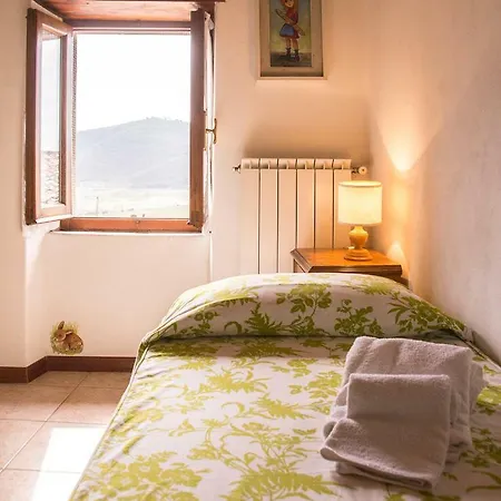 Cozy And Peaceful House Near